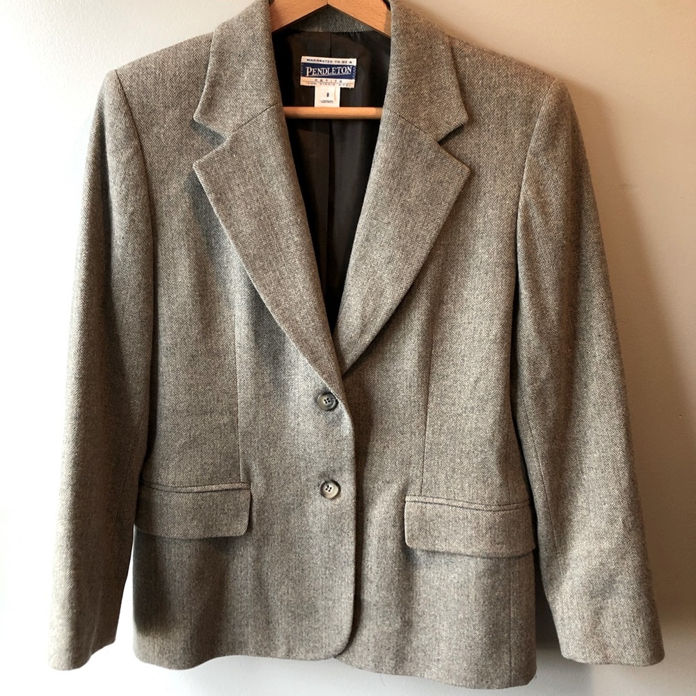 Pendleton Grey 100% Virgin Wool Blazer Coat Herringbone Print Size 8 EUC Vintage